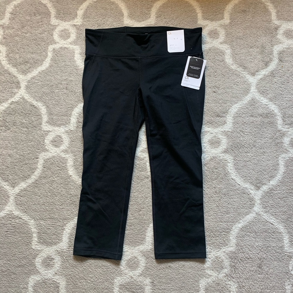NEW Gap Fit Cropped Leggings!